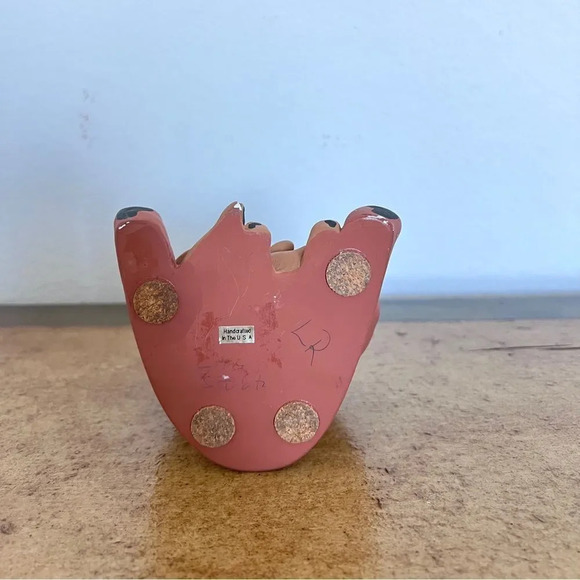 Vintage‎ 1989 Teissedre Pottery Native American Storyteller Mama Bear with Cubs